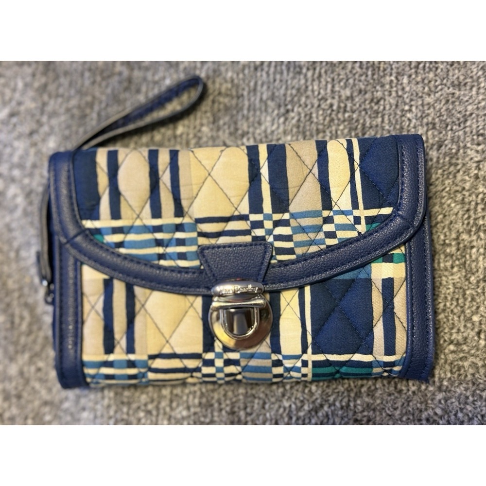 Vera Bradley Ultimate Wristlet in Signature Cotton Santiago Woven w/ Navy